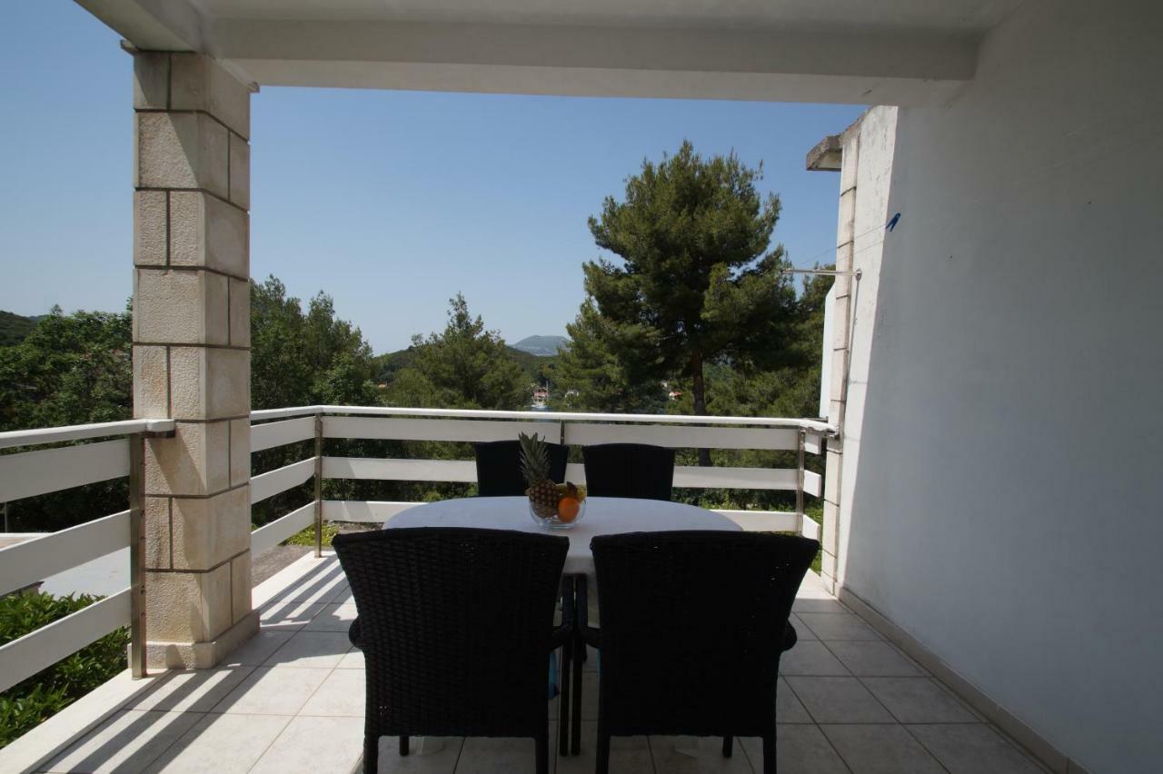 Vita Apartments Zrnovo Luaran gambar