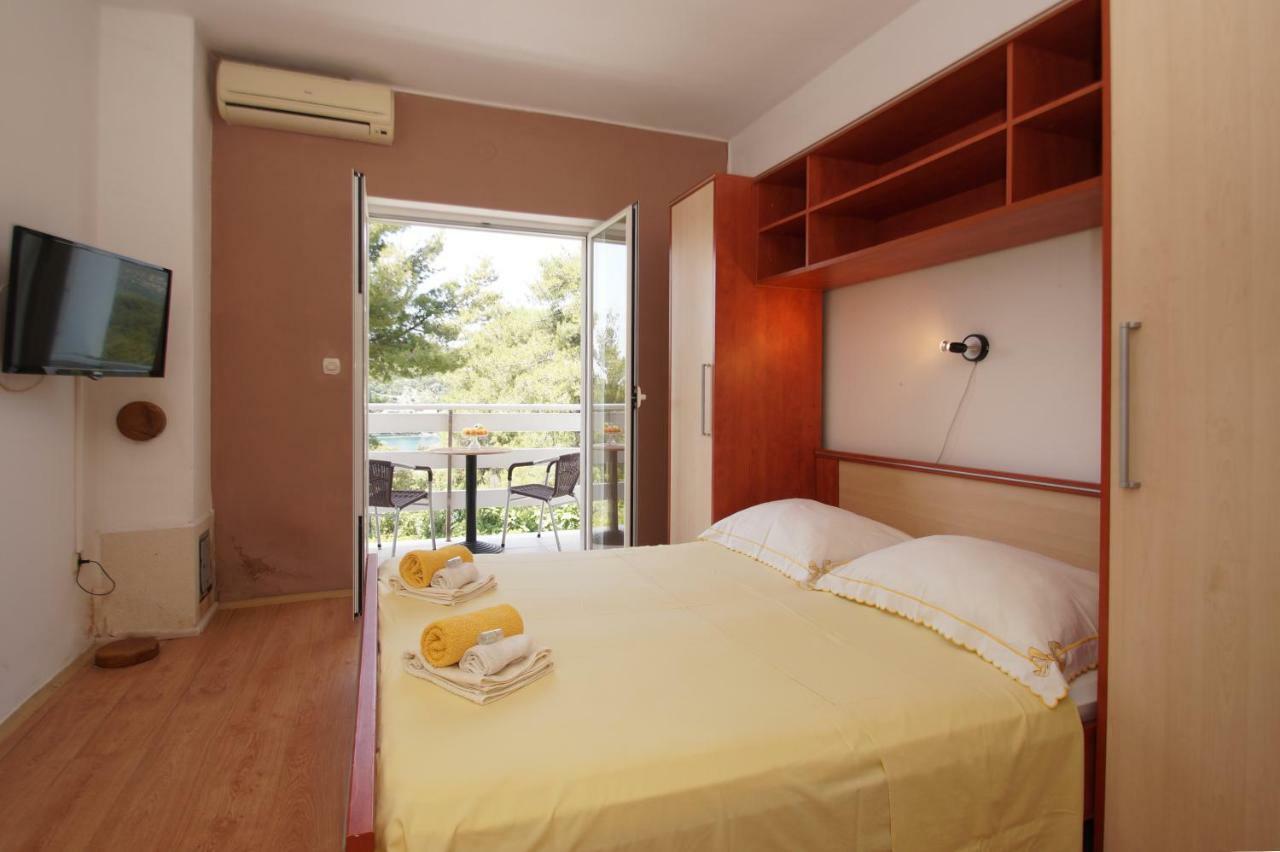 Vita Apartments Zrnovo Luaran gambar