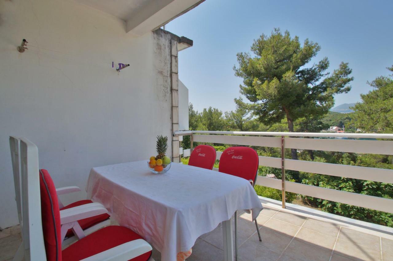 Vita Apartments Zrnovo Luaran gambar