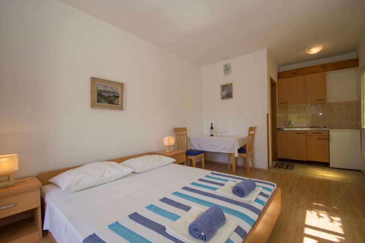 Vita Apartments Zrnovo Luaran gambar