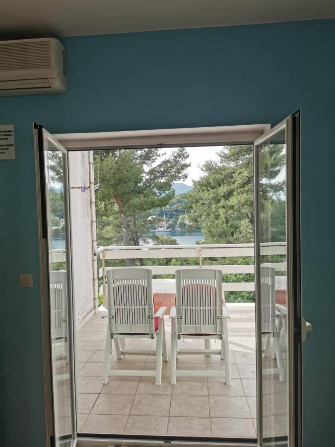 Vita Apartments Zrnovo Luaran gambar