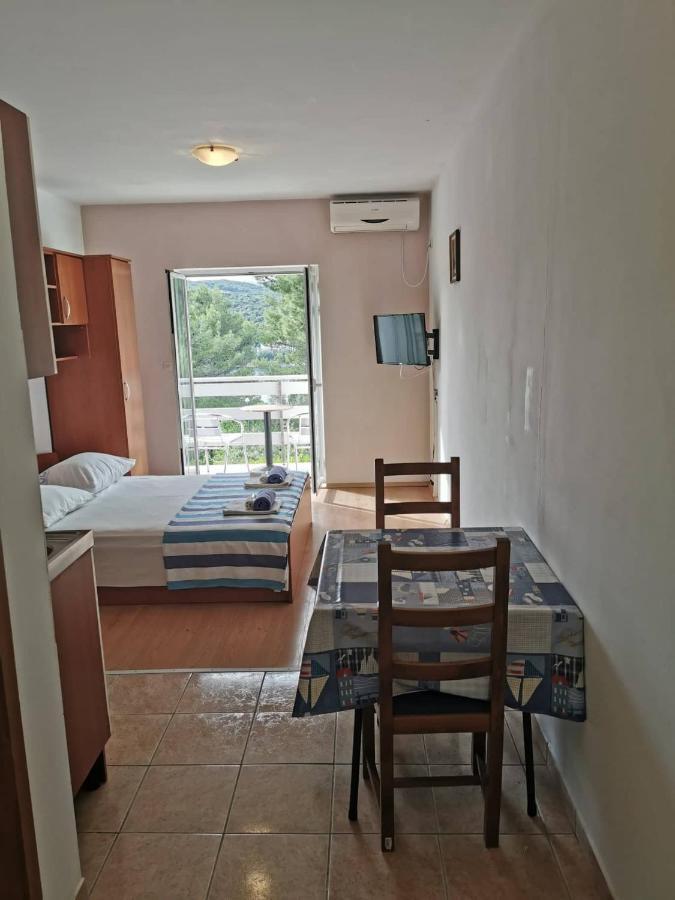 Vita Apartments Zrnovo Luaran gambar